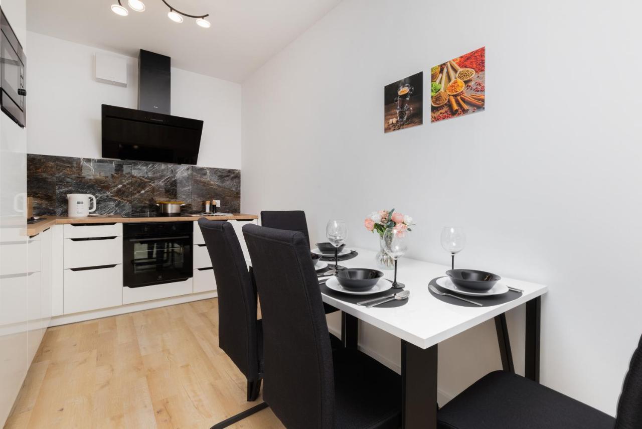 Plac Unii Apartment Gdynia By Noclegi Renters מראה חיצוני תמונה